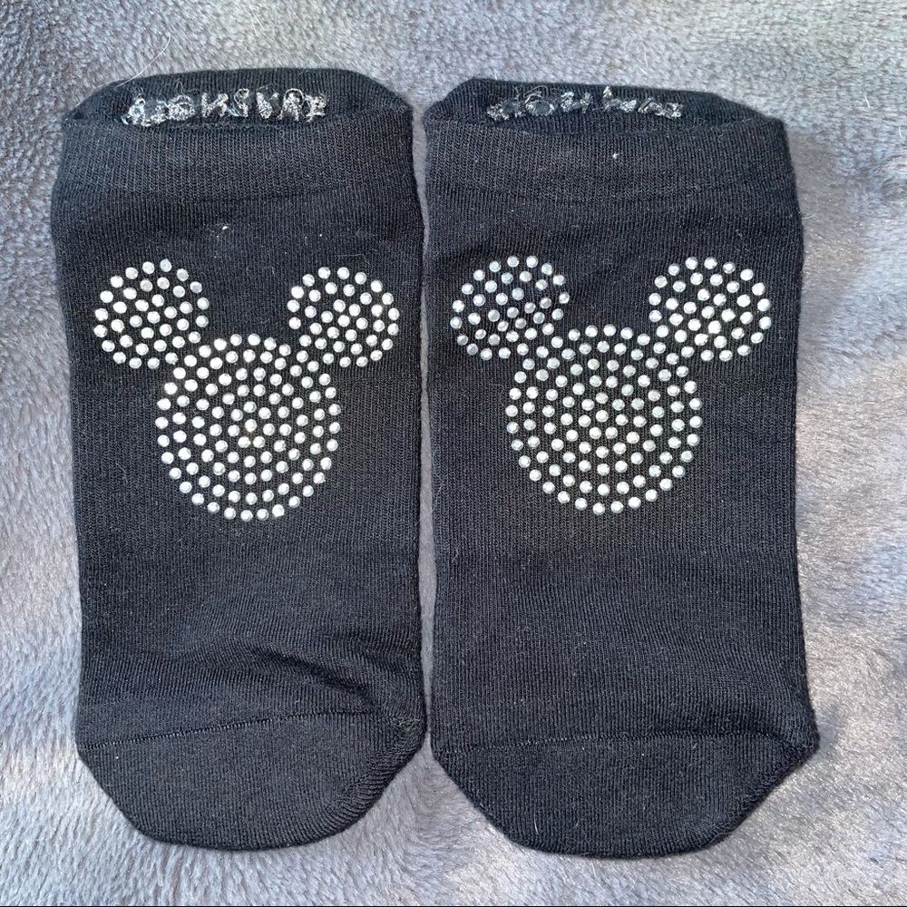 Tavi Noir Disney Barre Grip Socks